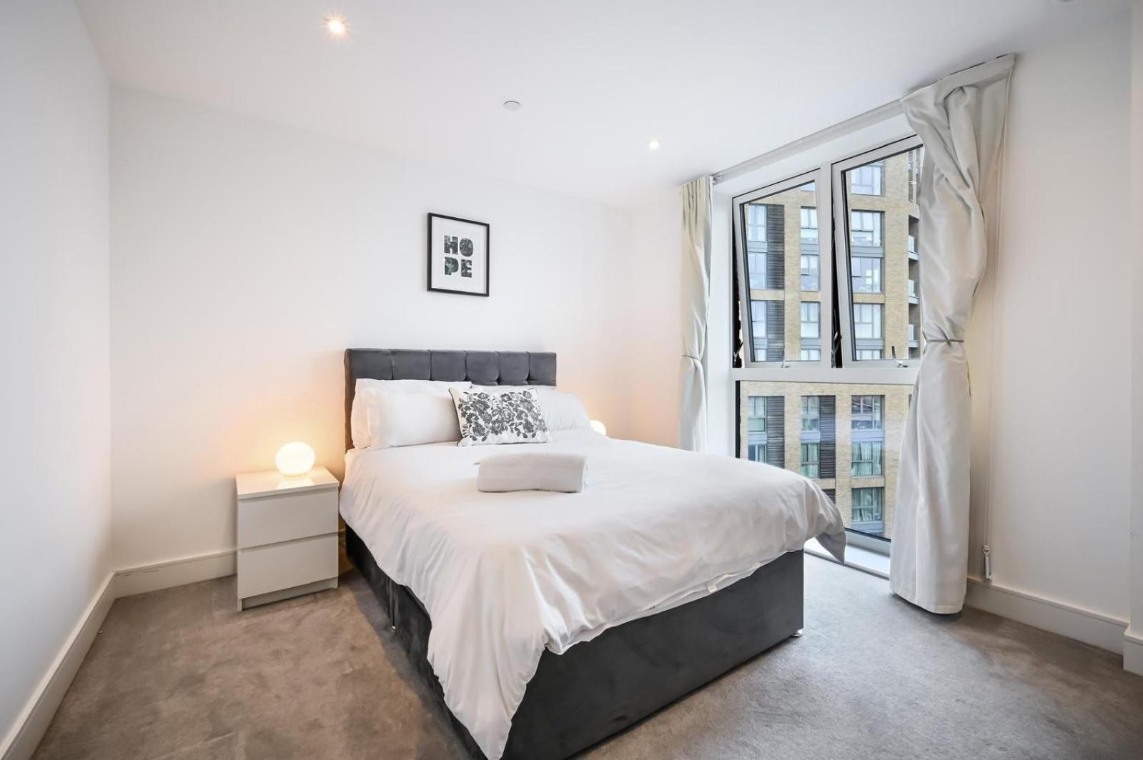 Luxury 2 Bed Apartment London